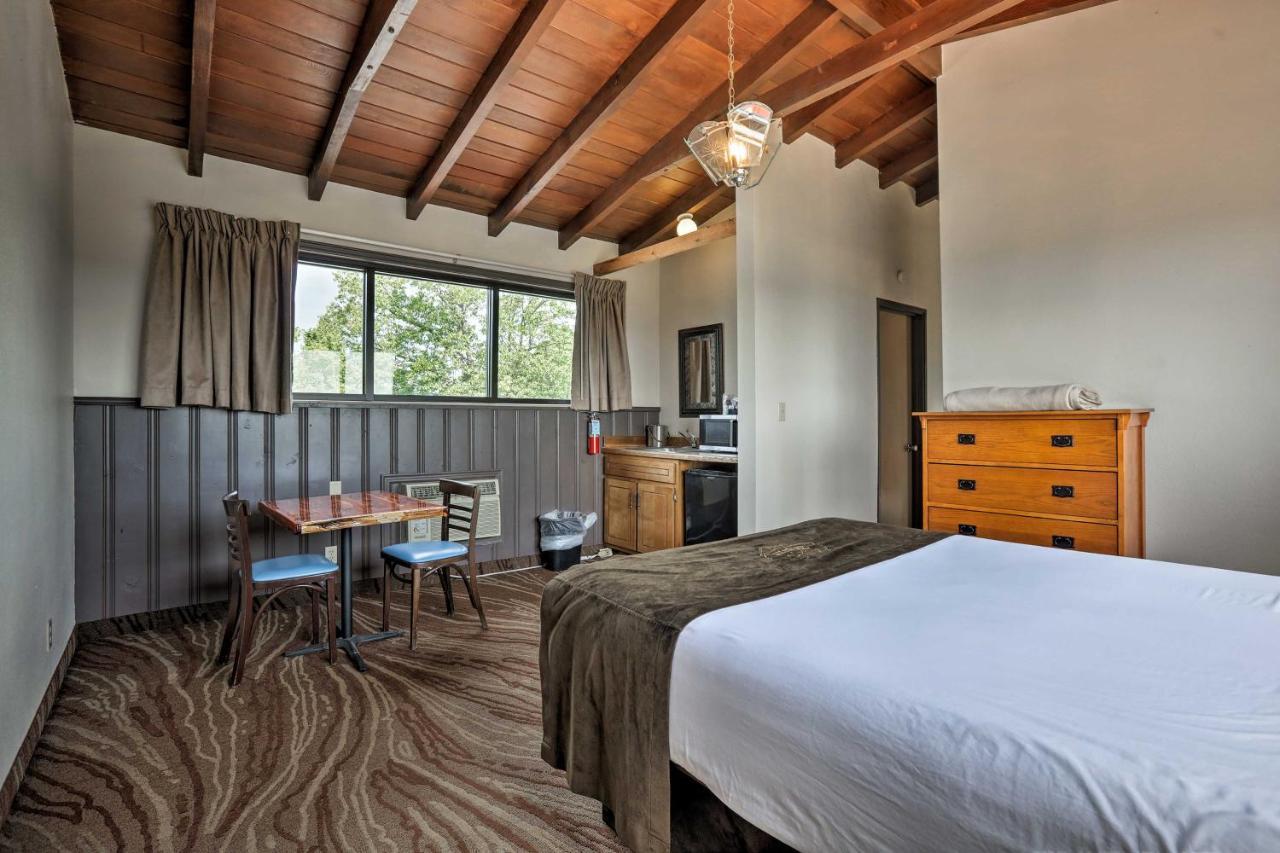 Burkesville Apt With Deck, Views And Pool Access! Extérieur photo