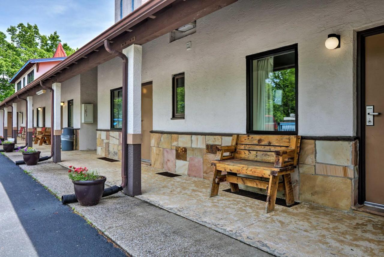 Burkesville Apt With Deck, Views And Pool Access! Extérieur photo